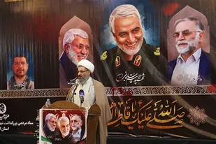 ایستادگی در مقابل استکبار جهانی به برکت وجود سلیمانی&zwnj;ها
