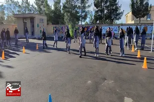 از برپایی برنامه های ورزشی تا گلباران قبور شهدا در سرخه