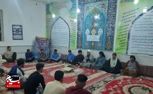 نشست بصیرتی با موضوع ترویج قرآن خوانی و تاثیرات ورود قرآن به زندگی در حمیدیه
