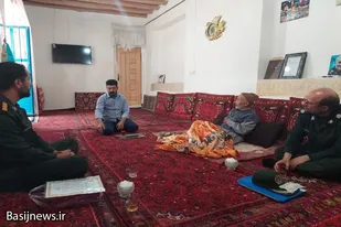 دیدار فرمانده سپاه ناحیه قهاوند با خانواده&zwnj;های شهدا