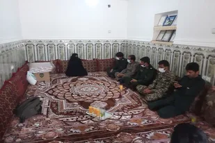 در راستای آغاز سال جدید با خانواده معظم شهدا در فنوج دیدار شد